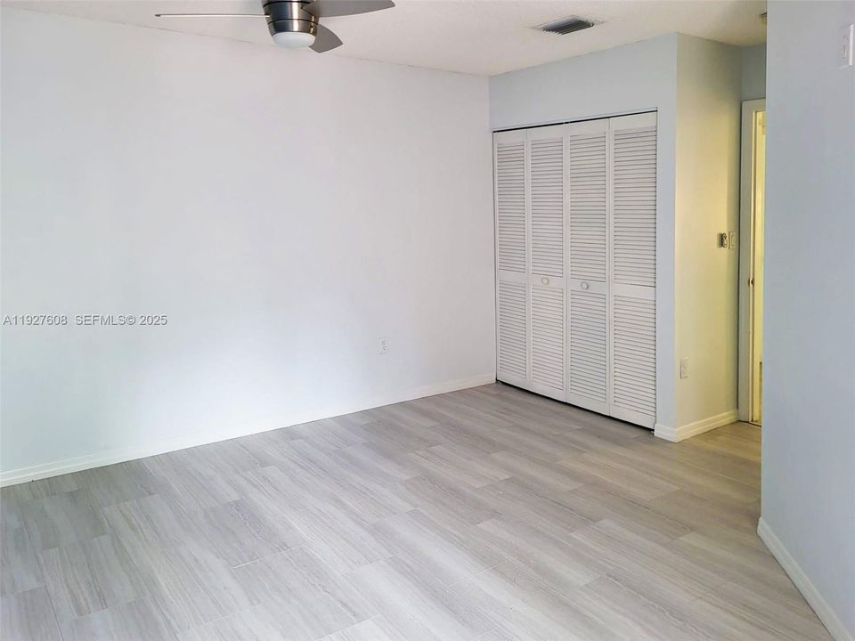 В аренду: $4,100 (3 спален, 2 ванн, 1748 Квадратных фут)