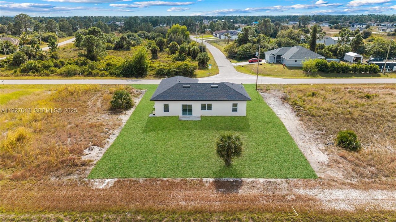 En Venta: $330,000 (3 camas, 2 baños, 0 Pies cuadrados)