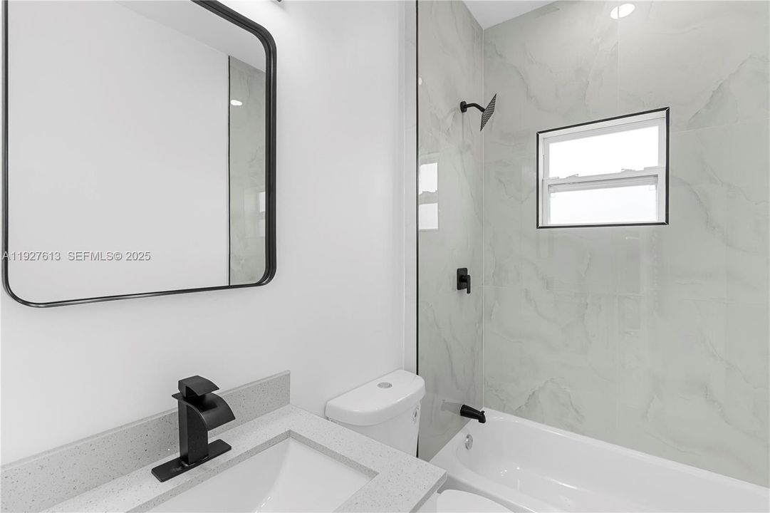 En Venta: $330,000 (3 camas, 2 baños, 0 Pies cuadrados)