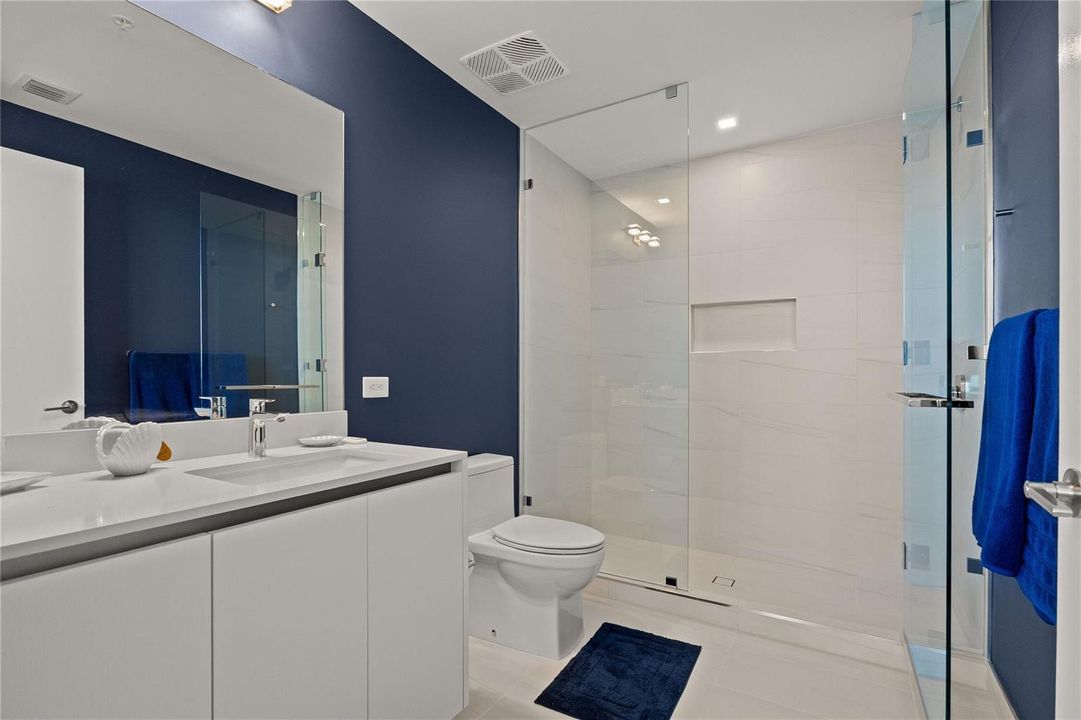 Ensuite bath