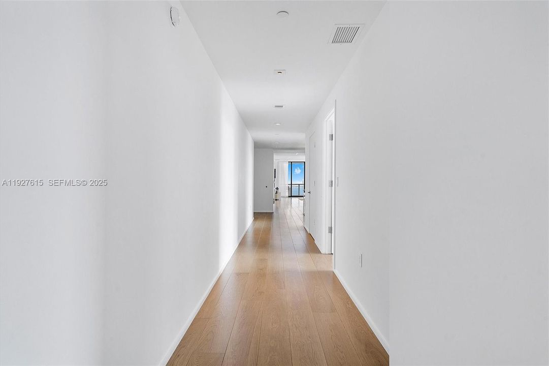 В аренду: $19,000 (4 спален, 5 ванн, 2743 Квадратных фут)