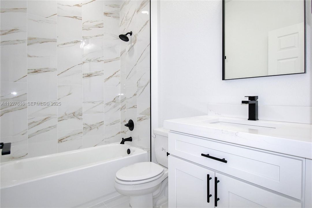 For Sale: $319,900 (3 beds, 2 baths, 1488 Square Feet)