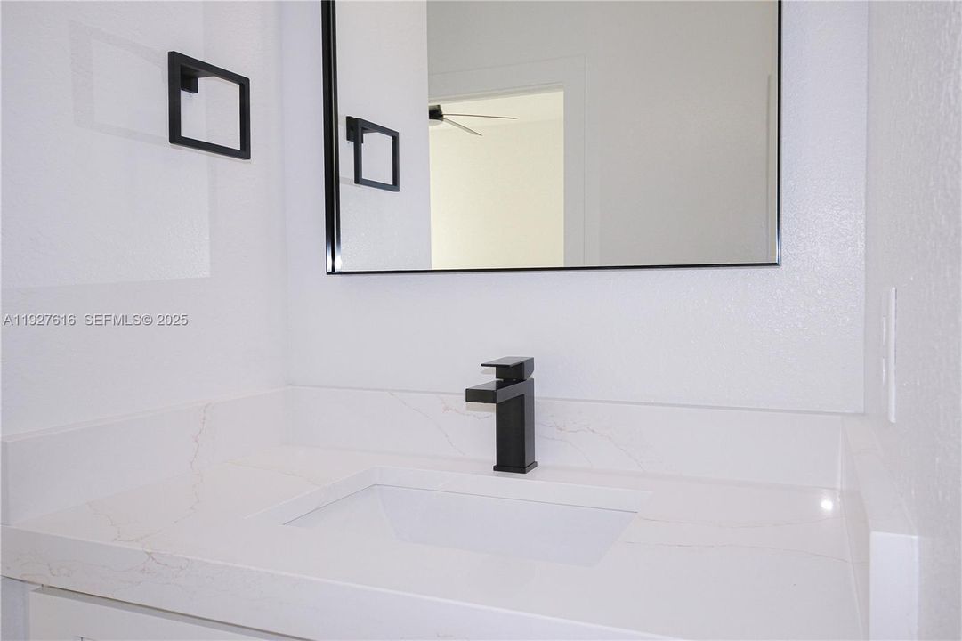 For Sale: $319,900 (3 beds, 2 baths, 1488 Square Feet)