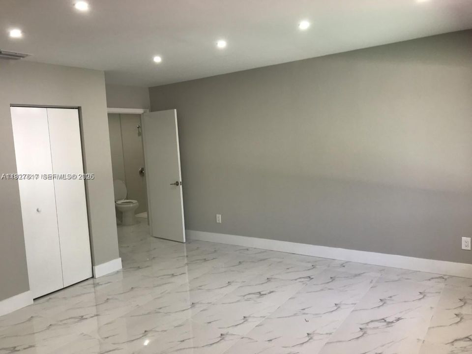 For Sale: $697,000 (4 beds, 2 baths, 1822 Square Feet)