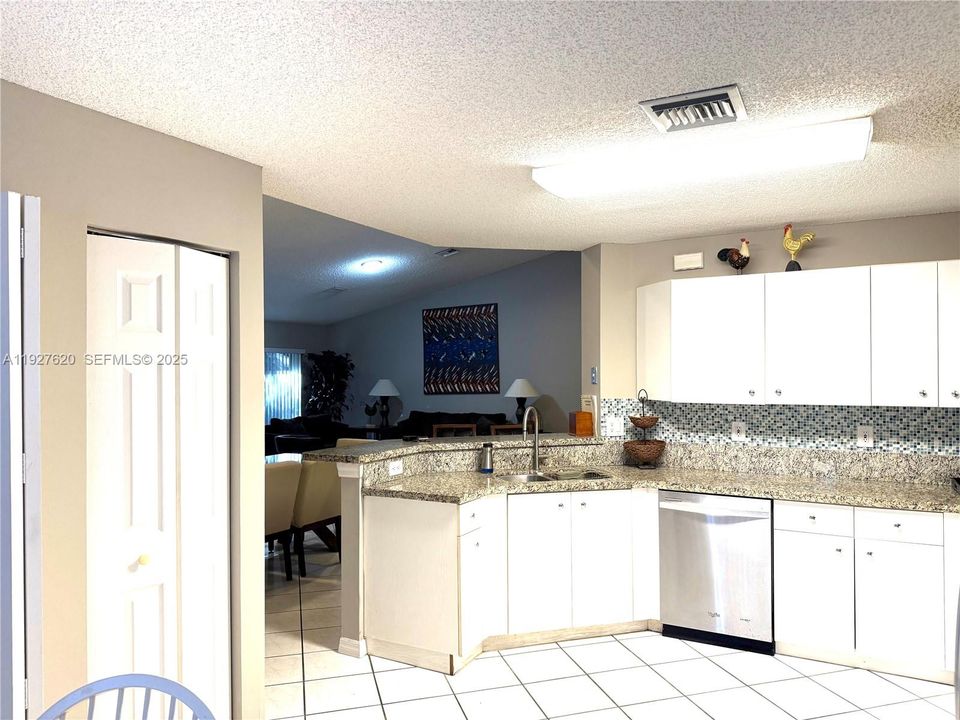 На продажу: $540,000 (2 спален, 2 ванн, 1508 Квадратных фут)