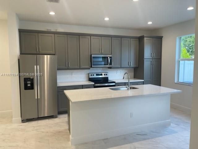 For Rent: $3,490 (3 beds, 2 baths, 1890 Square Feet)