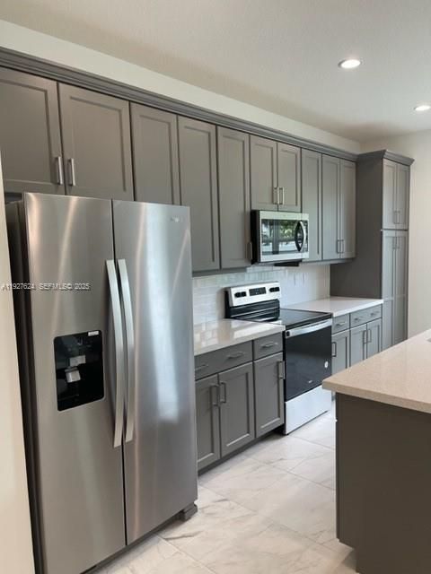 For Rent: $3,490 (3 beds, 2 baths, 1890 Square Feet)