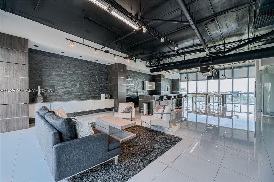 En Venta: $675,000 (2 camas, 2 baños, 1158 Pies cuadrados)