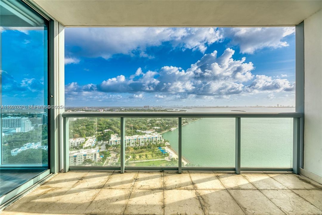 En Venta: $675,000 (2 camas, 2 baños, 1158 Pies cuadrados)