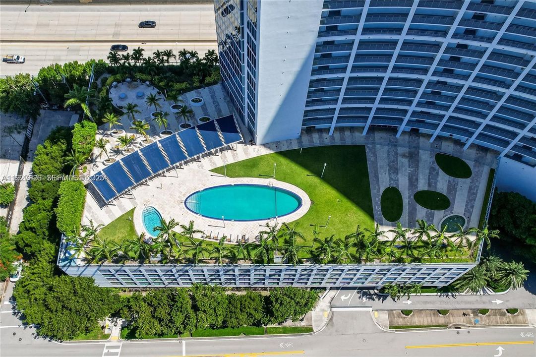 En Venta: $675,000 (2 camas, 2 baños, 1158 Pies cuadrados)