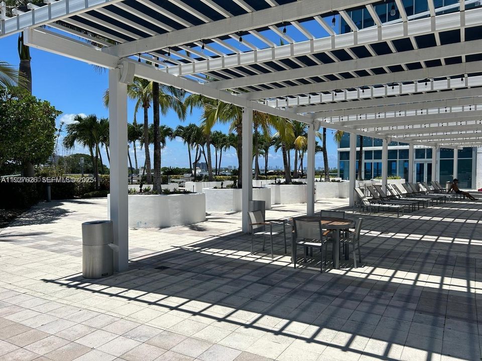 En Venta: $675,000 (2 camas, 2 baños, 1158 Pies cuadrados)