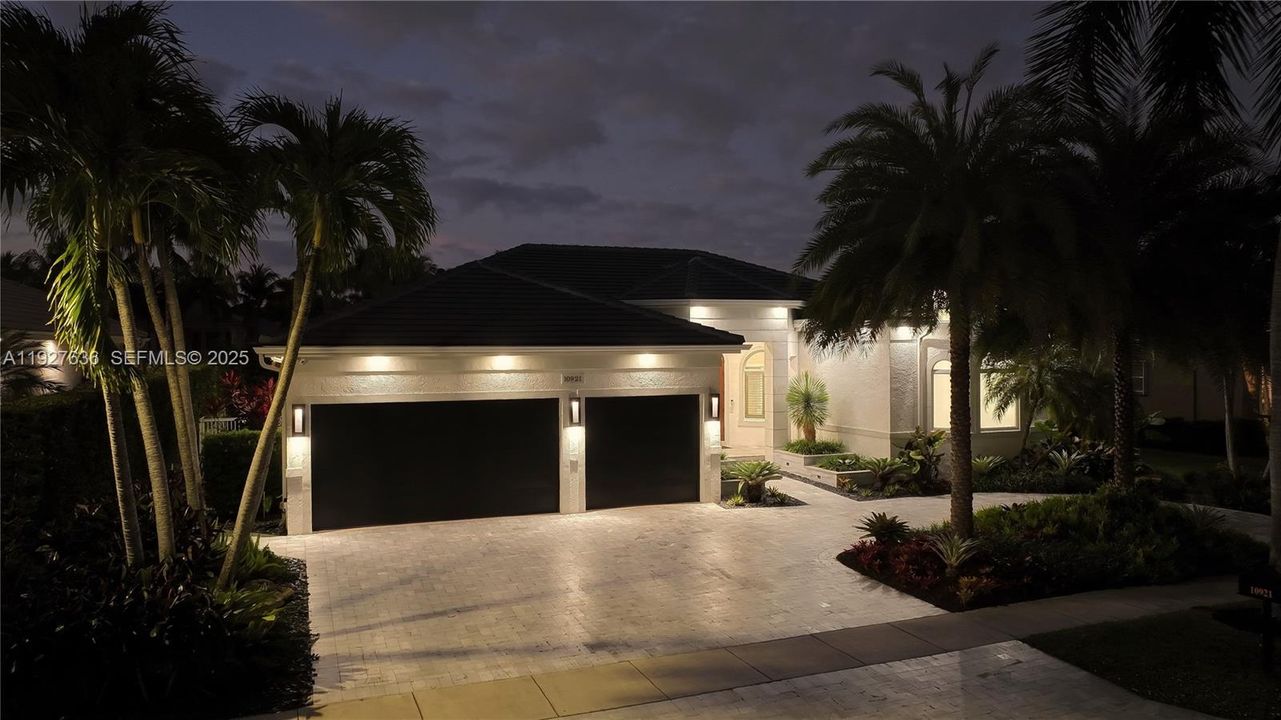 待售: $1,899,000 (4 贝兹, 3 浴室, 3166 平方英尺)