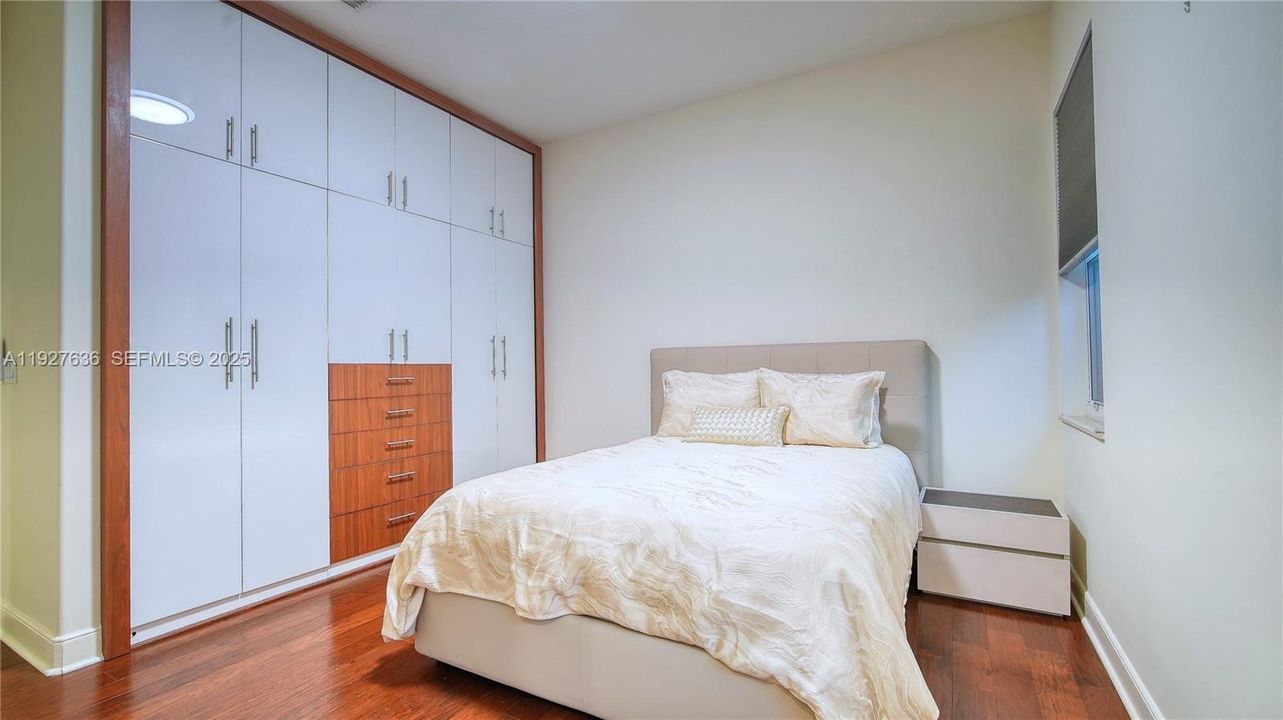 待售: $1,899,000 (4 贝兹, 3 浴室, 3166 平方英尺)