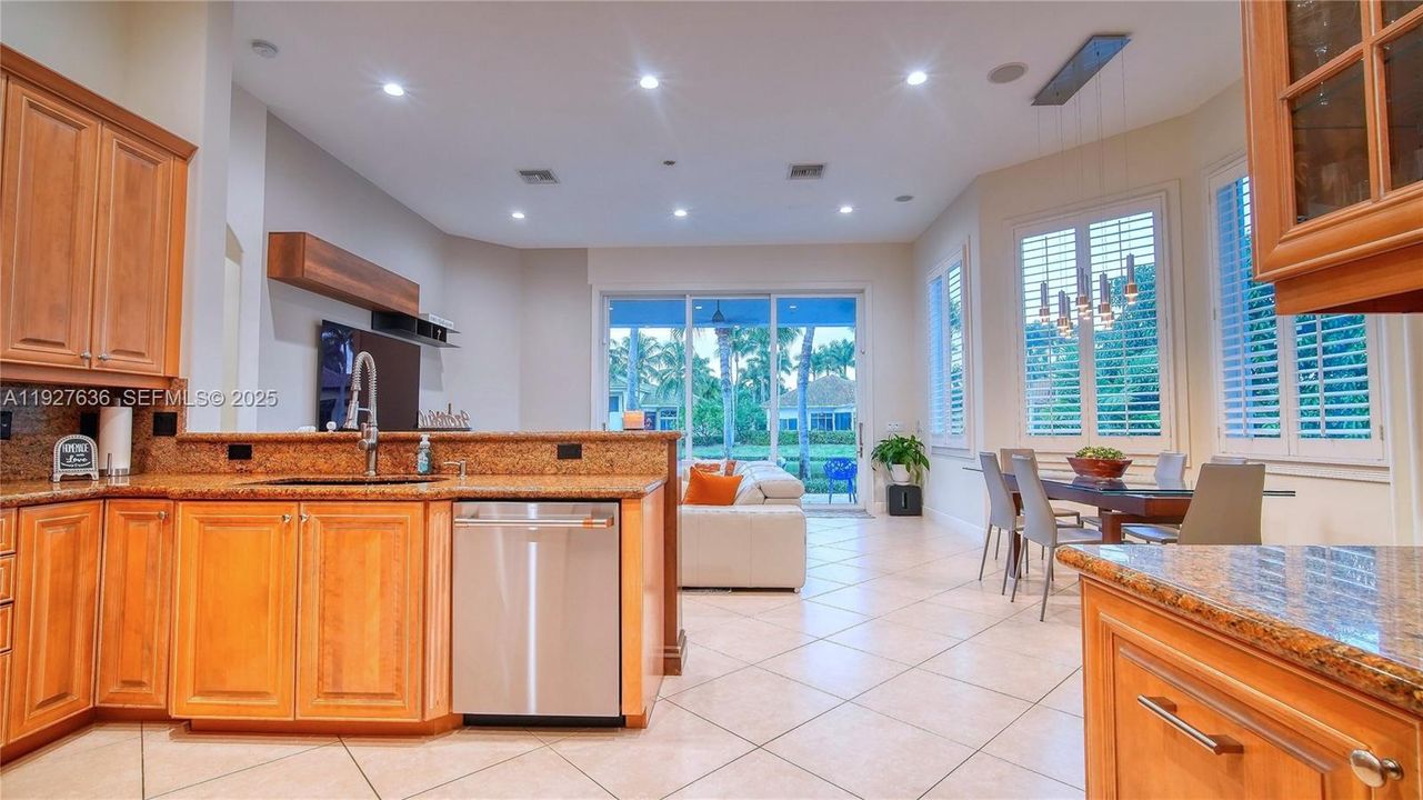 待售: $1,899,000 (4 贝兹, 3 浴室, 3166 平方英尺)