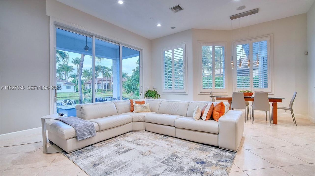 待售: $1,899,000 (4 贝兹, 3 浴室, 3166 平方英尺)