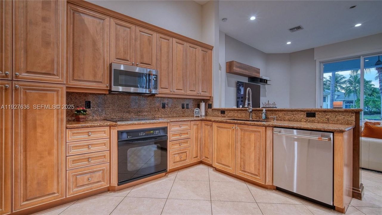 待售: $1,899,000 (4 贝兹, 3 浴室, 3166 平方英尺)