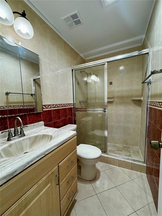 В аренду: $2,345 (3 спален, 2 ванн, 1170 Квадратных фут)