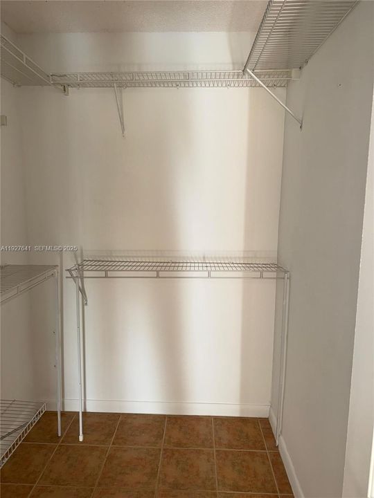 For Rent: $2,850 (3 beds, 2 baths, 1120 Square Feet)