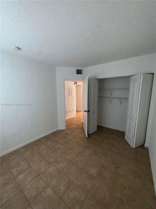 For Rent: $2,850 (3 beds, 2 baths, 1120 Square Feet)