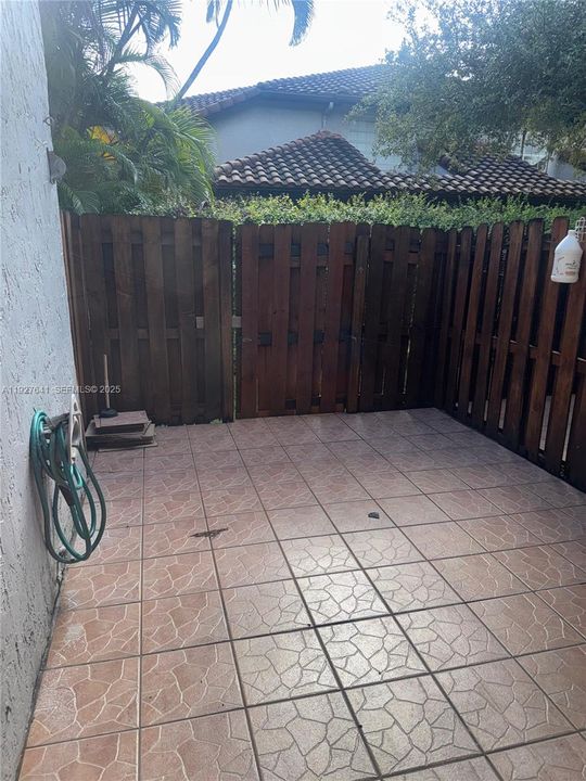 For Rent: $2,850 (3 beds, 2 baths, 1120 Square Feet)