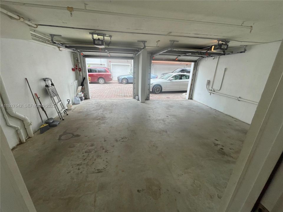 待售: $699,900 (3 贝兹, 2 浴室, 2723 平方英尺)