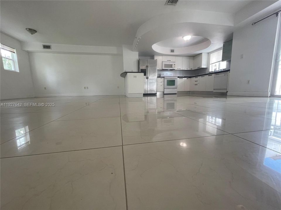 待售: $699,900 (3 贝兹, 2 浴室, 2723 平方英尺)