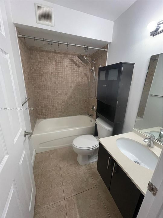 待售: $699,900 (3 贝兹, 2 浴室, 2723 平方英尺)