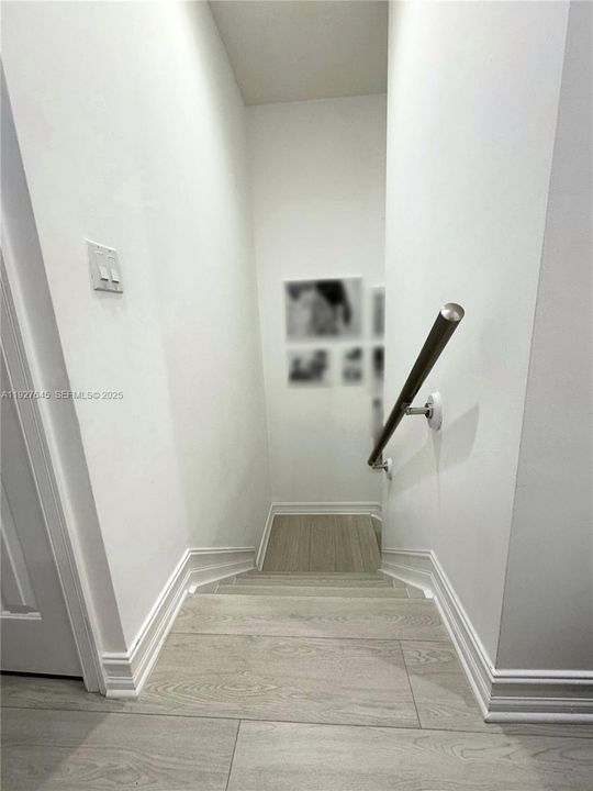 В аренду: $4,000 (3 спален, 2 ванн, 1892 Квадратных фут)