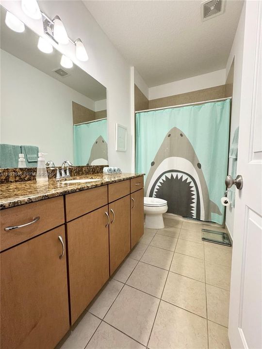 В аренду: $4,000 (3 спален, 2 ванн, 1892 Квадратных фут)