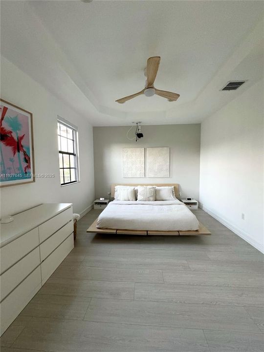 В аренду: $4,000 (3 спален, 2 ванн, 1892 Квадратных фут)