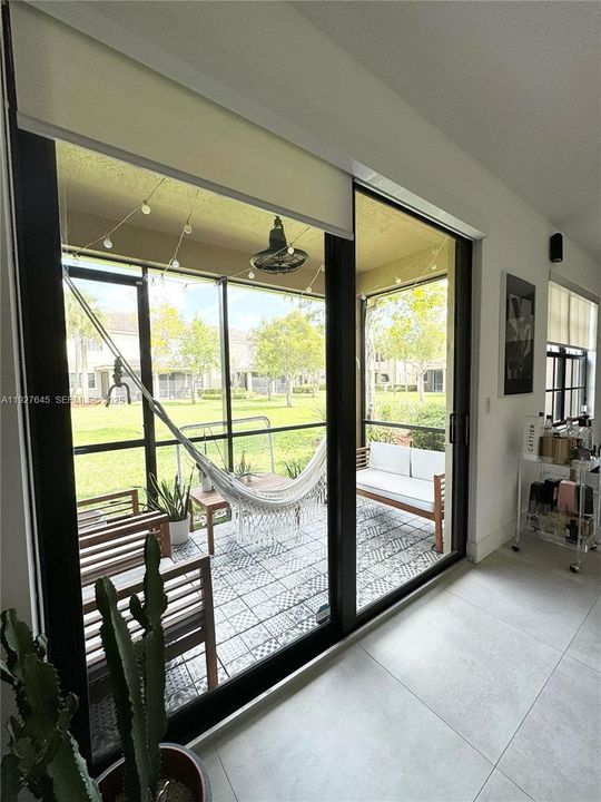 В аренду: $4,000 (3 спален, 2 ванн, 1892 Квадратных фут)