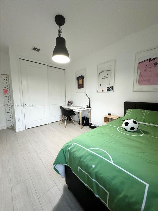 В аренду: $4,000 (3 спален, 2 ванн, 1892 Квадратных фут)