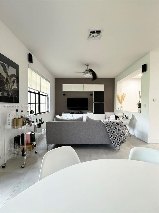 В аренду: $4,000 (3 спален, 2 ванн, 1892 Квадратных фут)