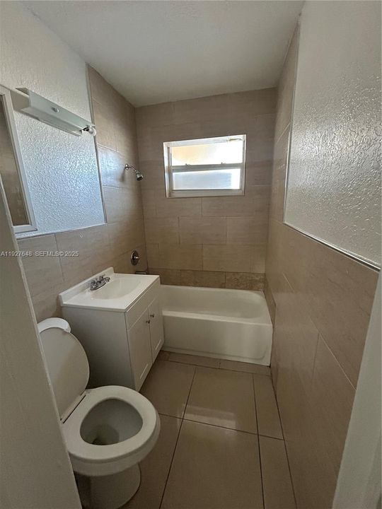 En Renta: $2,700 (3 camas, 2 baños, 1962 Pies cuadrados)