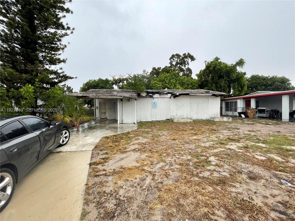 For Sale: $109,999 (3 beds, 2 baths, 1638 Square Feet)