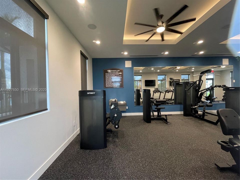 В аренду: $2,700 (3 спален, 3 ванн, 1328 Квадратных фут)