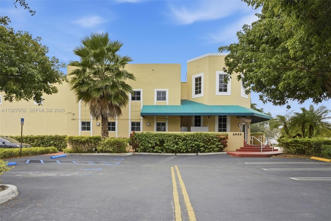 For Rent: $4,000 (0 beds, 0 baths, 0 Square Feet)