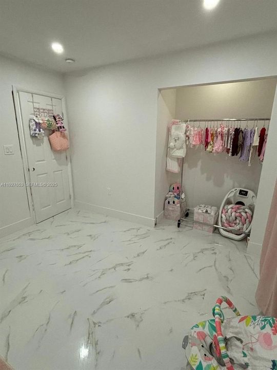 For Sale: $849,900 (3 beds, 2 baths, 1715 Square Feet)