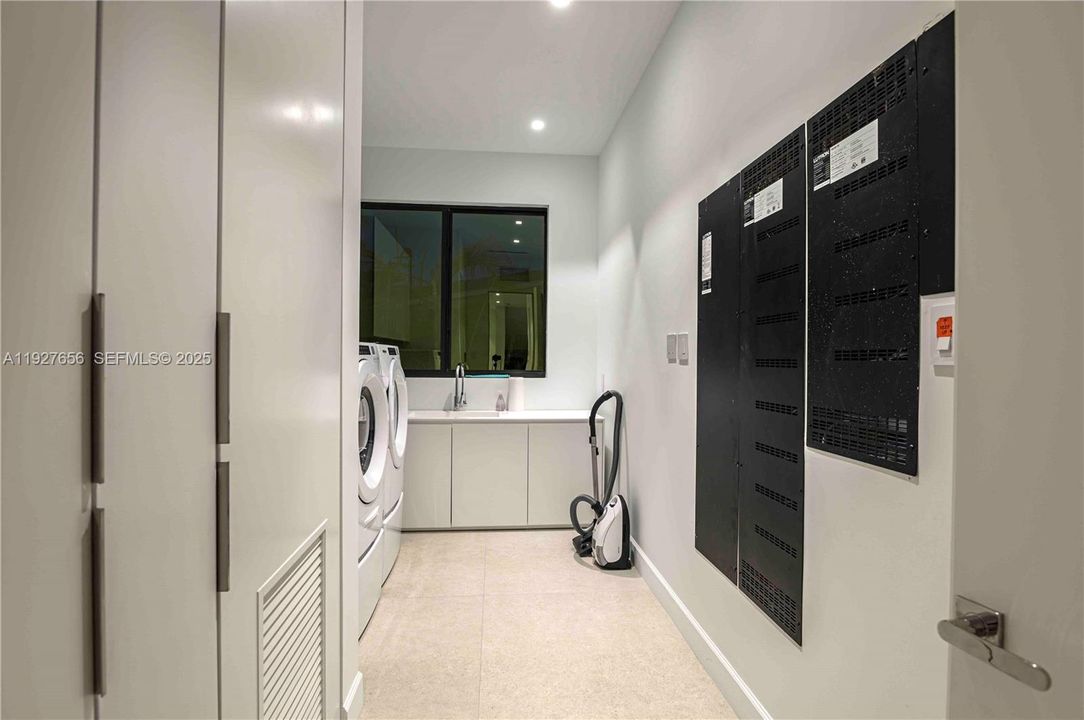 En Venta: $7,000,000 (5 camas, 5 baños, 4495 Pies cuadrados)