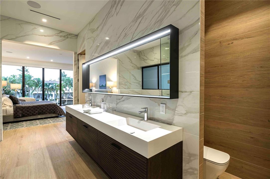 En Venta: $7,000,000 (5 camas, 5 baños, 4495 Pies cuadrados)