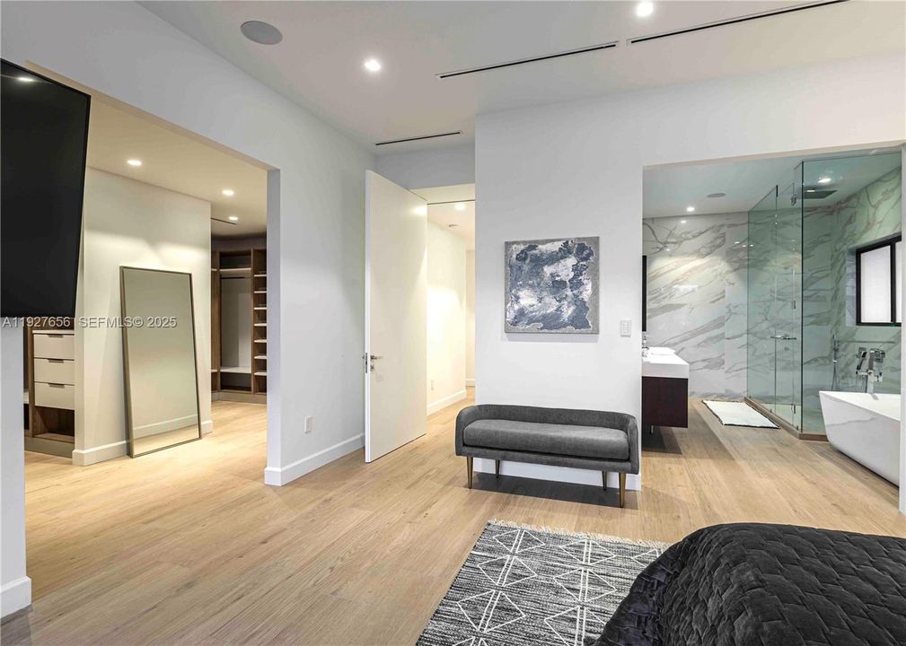 En Venta: $7,000,000 (5 camas, 5 baños, 4495 Pies cuadrados)