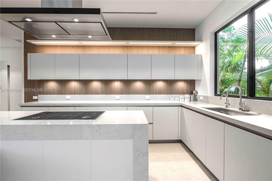 En Venta: $7,000,000 (5 camas, 5 baños, 4495 Pies cuadrados)