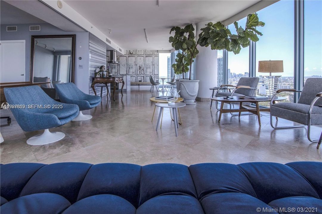 В аренду: $6,500 (2 спален, 2 ванн, 1449 Квадратных фут)