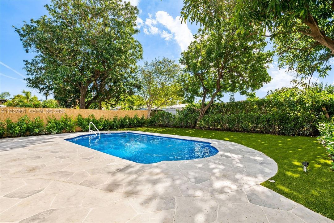 待售: $639,000 (3 贝兹, 2 浴室, 1368 平方英尺)