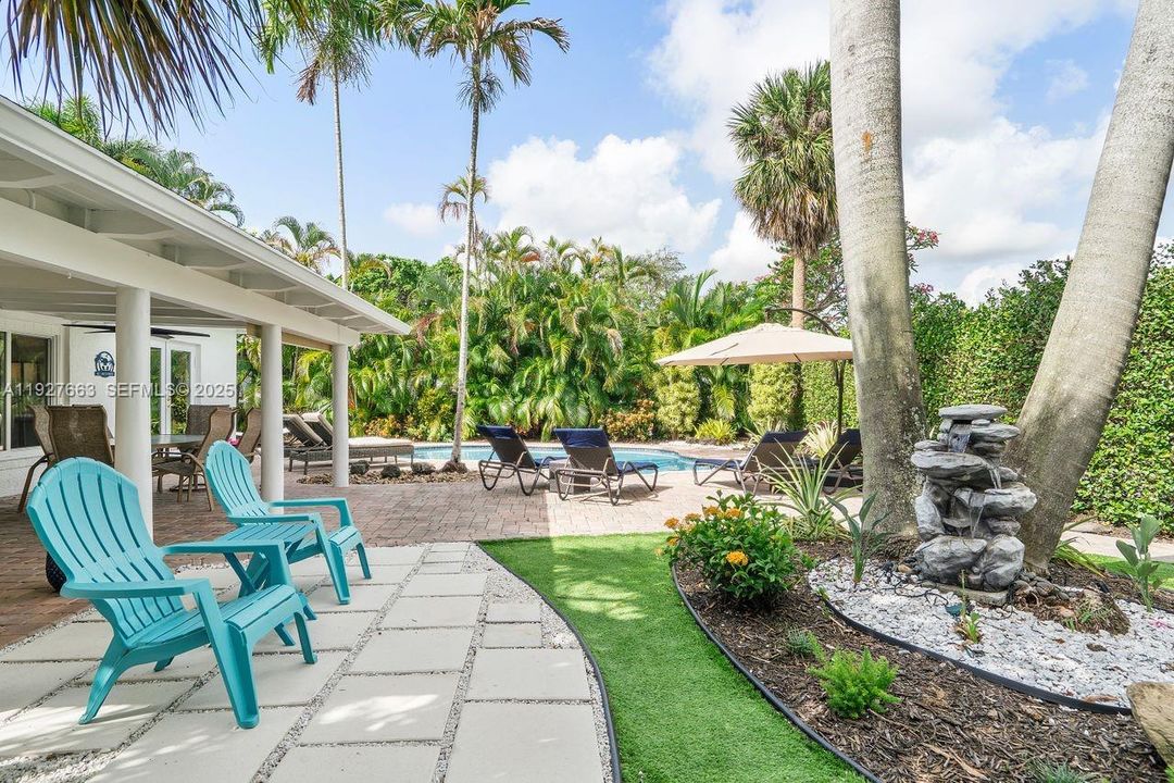 For Sale: $1,099,000 (2 beds, 2 baths, 1440 Square Feet)