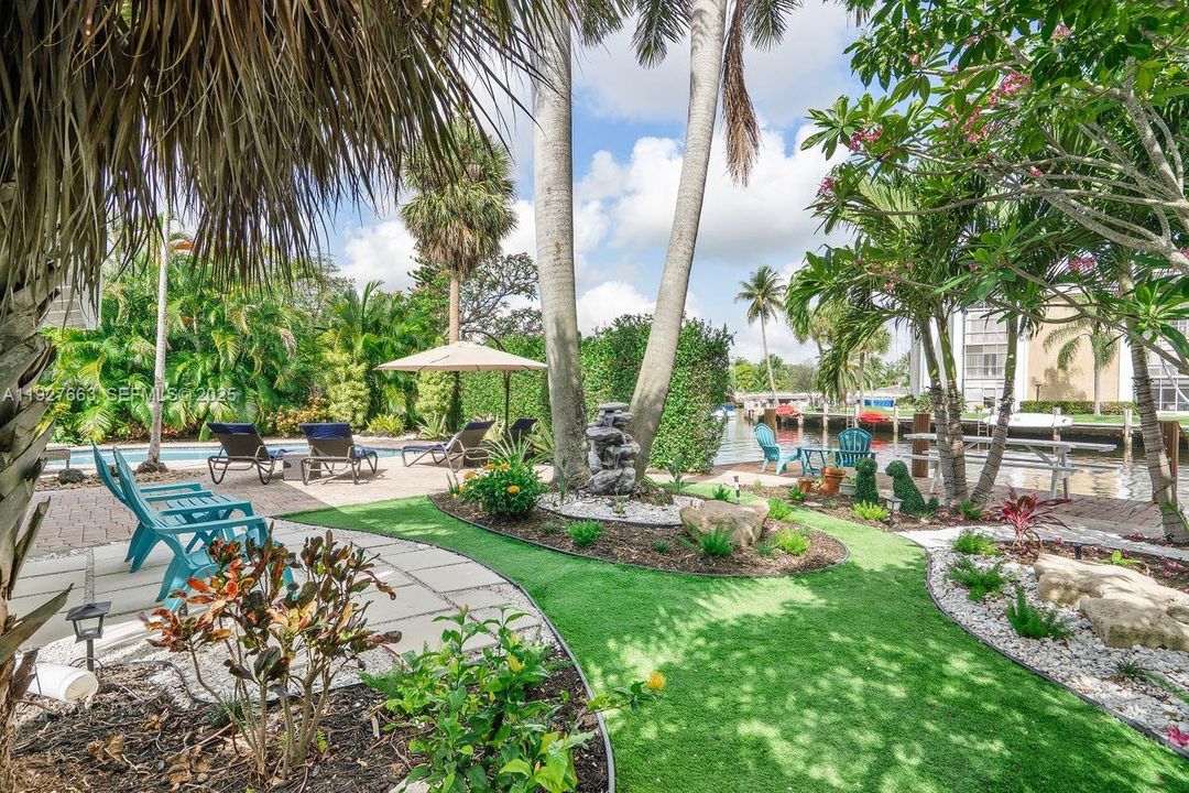 For Sale: $1,099,000 (2 beds, 2 baths, 1440 Square Feet)