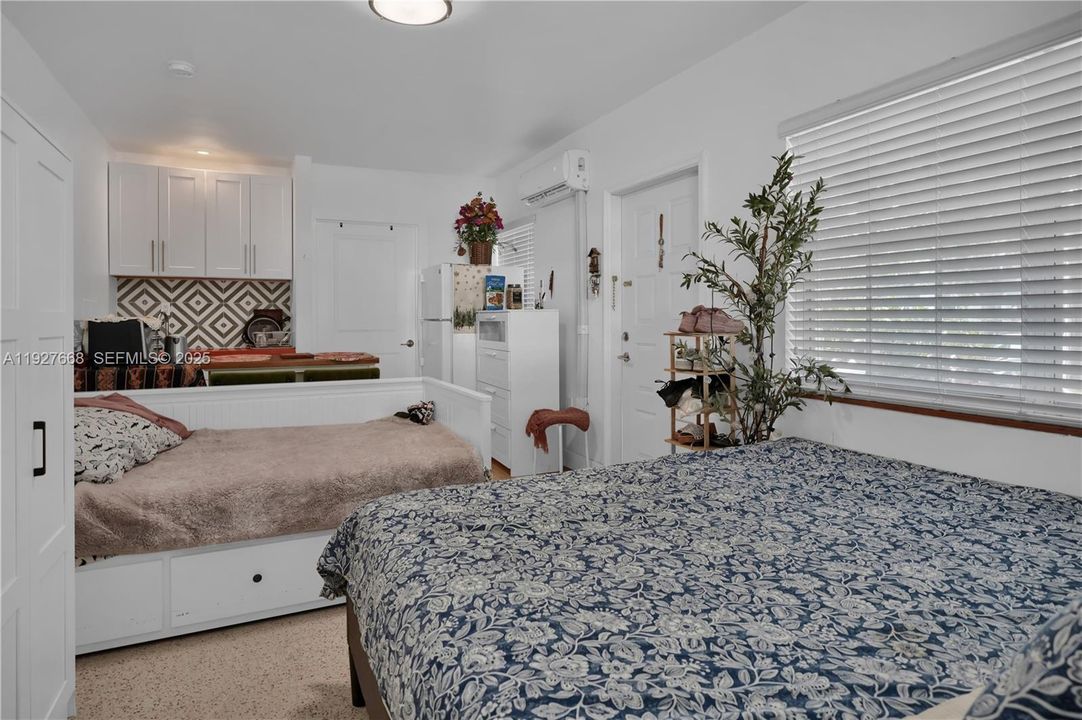 待售: $1,500,000 (0 贝兹, 0 浴室, 2496 平方英尺)