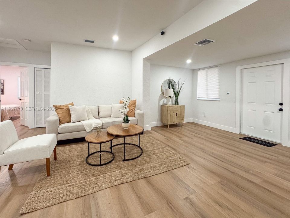 На продажу: $555,000 (3 спален, 2 ванн, 1448 Квадратных фут)