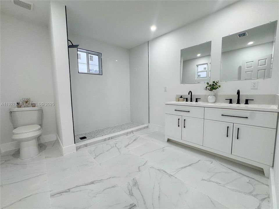 На продажу: $555,000 (3 спален, 2 ванн, 1448 Квадратных фут)