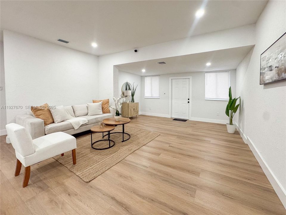 На продажу: $555,000 (3 спален, 2 ванн, 1448 Квадратных фут)